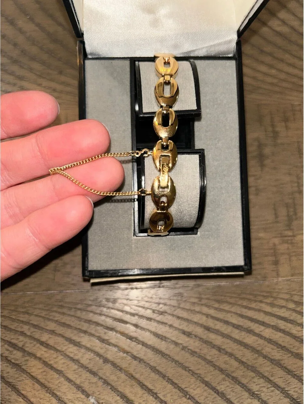 Chagal Quartz Women’s Bracelet Watch • Gold Tone • New in Box